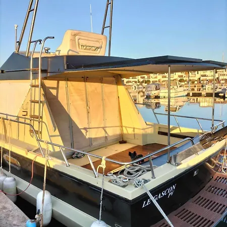 Bateau Hotel na wodzie Le Barcarès